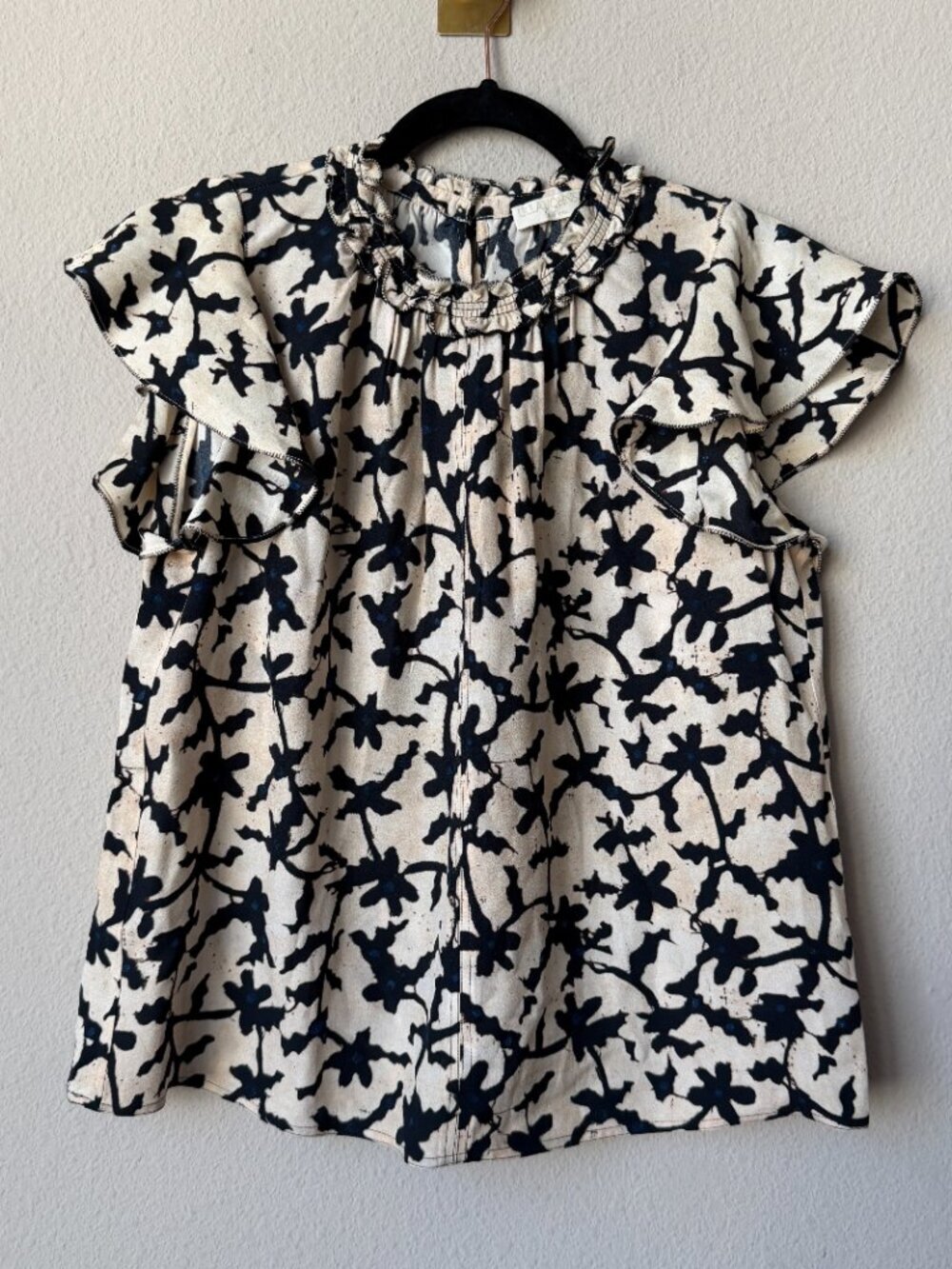 Ulla Johnson Julia Cream Black Floral Ruffle Sleeve Blouse Size 4 - Picture 2 of 6
